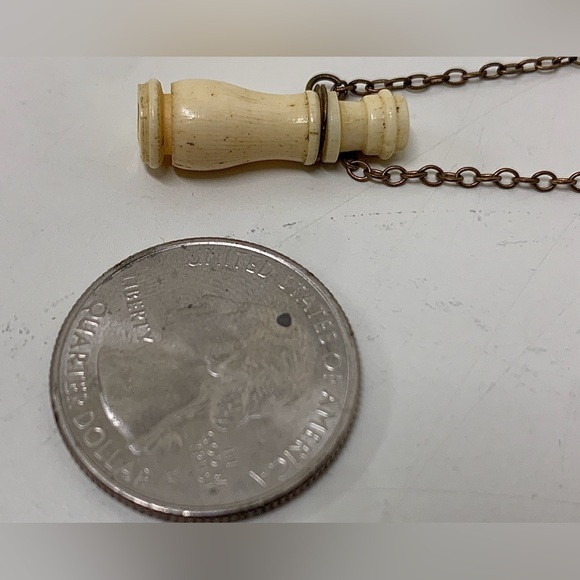 19th Century Antique Hand Crafted Organic Stanhope Monocular Lord’s Prayer Charm - Picture 5 of 14